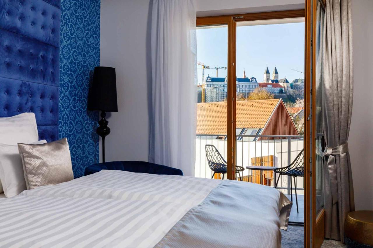 Hotel Historia Malomkert Veszprém Exteriör bild