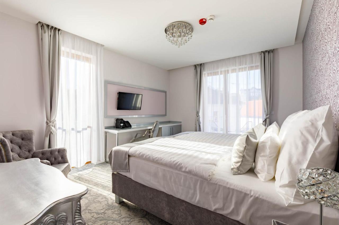 Hotel Historia Malomkert Veszprém Exteriör bild